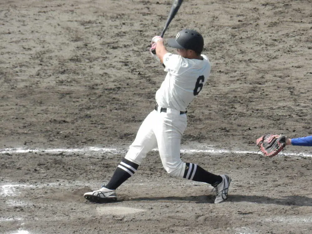 【画像・写真】ゴリラクリニックベースボール8強　佐々木が逆転V打！今浪監督「よく打ってくれた」