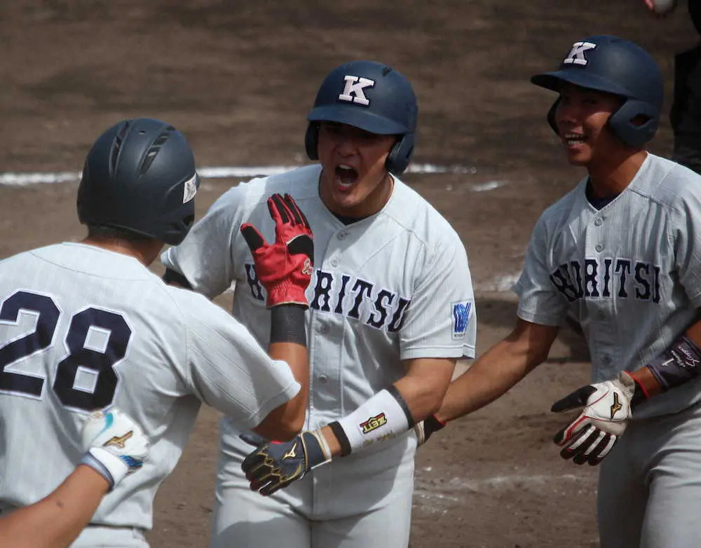 【画像・写真】九共大が九産大に逆転勝ちで先勝　福岡六大学の首位対決
