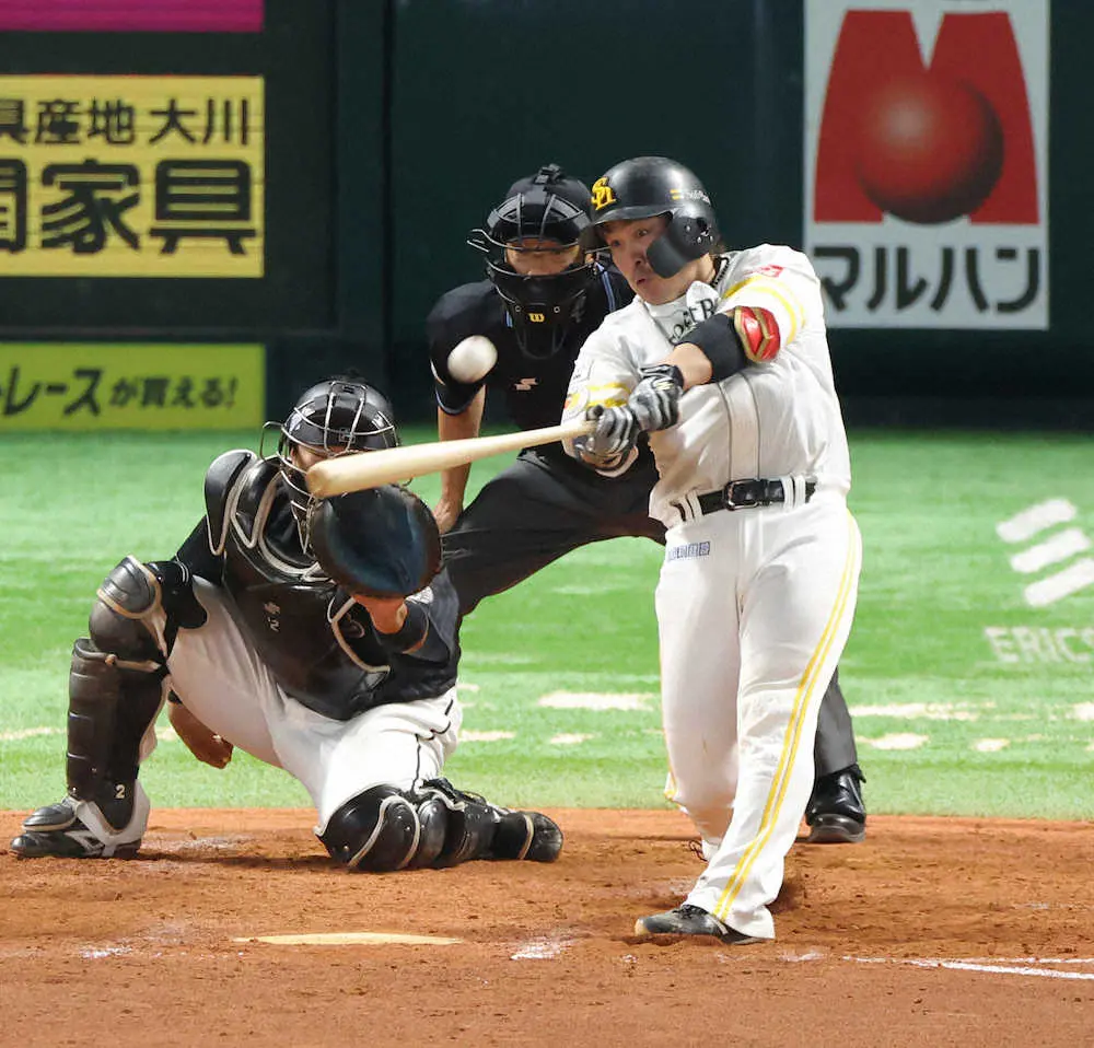 【画像・写真】ソフトバンク・甲斐　384打席目での今季1号は貴重な3ラン