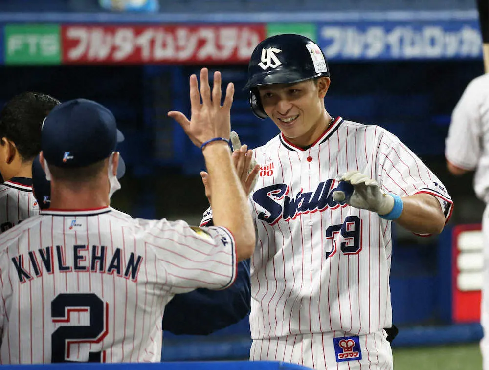 【画像・写真】ヤクルト・山田の“代役”宮本がアピール1号　高津監督評価「いいつなぎ役」