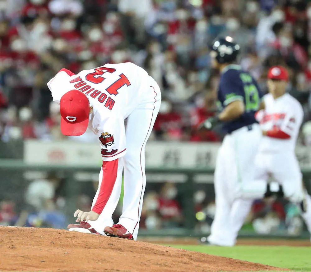 【画像・写真】広島　終戦5位決定　九里が…森浦が…悪夢の被弾、逆転CSならず4年連続Bクラス