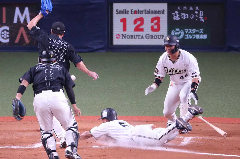 【画像・写真】オリックス　サヨナラ勝ちで意地のソフトB胴上げ阻止！　引退試合の能見にも白星プレゼント