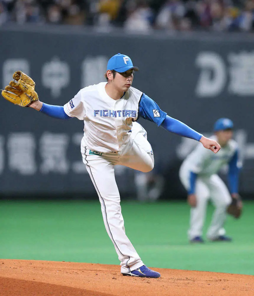 【画像・写真】日本ハム・加藤　新庄監督が電撃発表した来季新球場での開幕投手に「びっくり」も「しっかり練習したい」