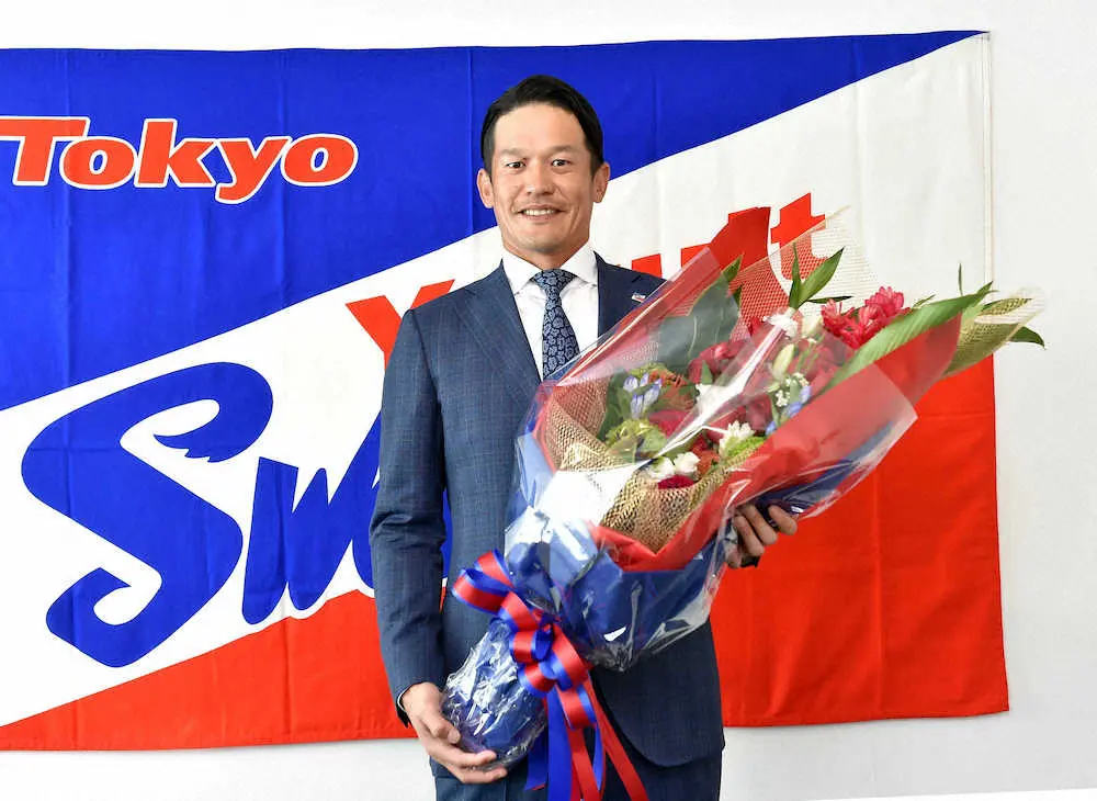 【画像・写真】ヤクルト坂口　引退会見で感謝の涙「本当に仲間に恵まれた」