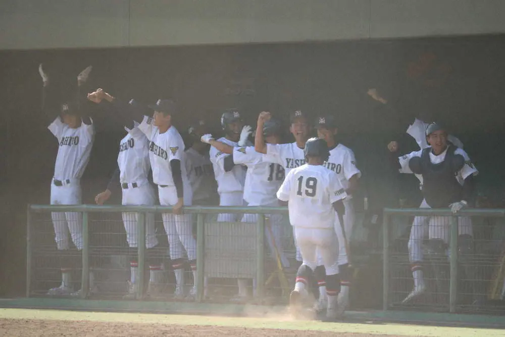 【画像・写真】社が延長13回タイブレークの激闘制し、2年連続の近畿大会出場