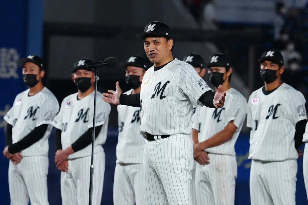 【画像・写真】ロッテ井口監督が突然の退任発表　最終戦後あいさつで表明「Bクラスになったことは私の責任」