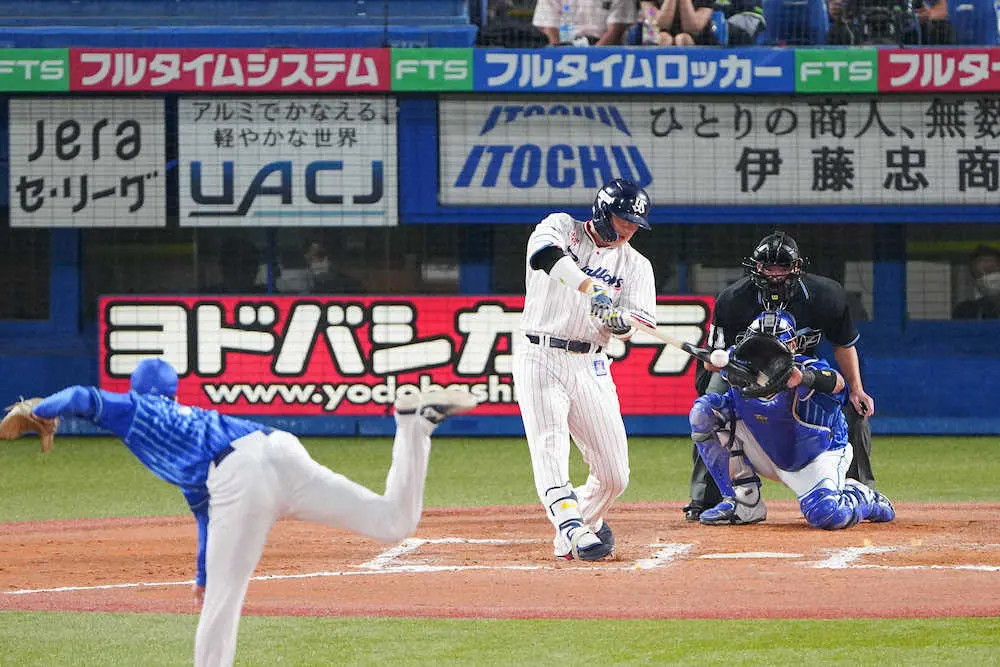 【画像・写真】落合博満氏　令和初の3冠王に輝いた村上祝福「途中から変わった。待ち方、打ち方が良くはなってきたね」　