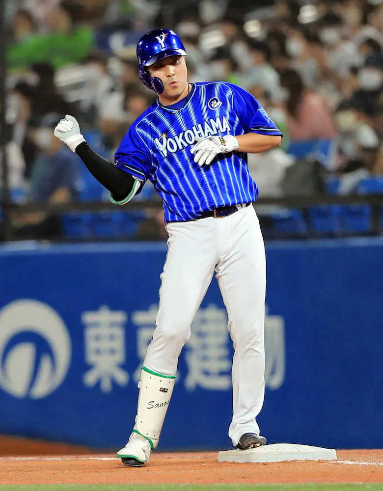 【画像・写真】DeNA・佐野、初最多安打!　中日・岡林に並ぶ161安打「サポートしていただいた皆さんのおかげ」