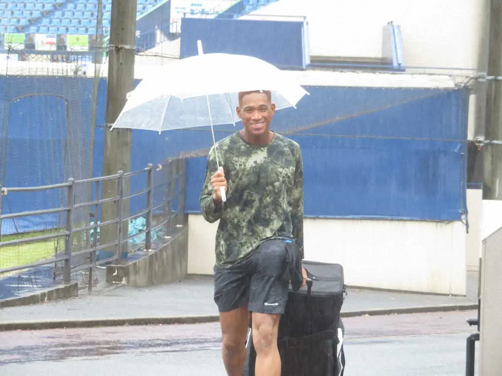 【画像・写真】日本ハム万波　62発ジャッジが目標「あれだけのホームラン、やっぱり打ちたい」