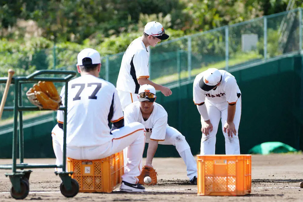 【画像・写真】巨人・原監督「今日は初日。何て言うんだっけ、プロローグだな」秋季練習本格スタート