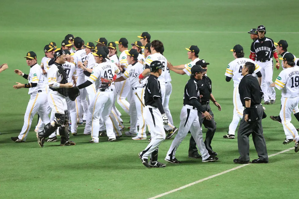 【画像・写真】【PSデータ】阪神　史上初の本塁併殺締め突破でファイナルSへ勢い　14年日本Sでは“西岡の因縁”も