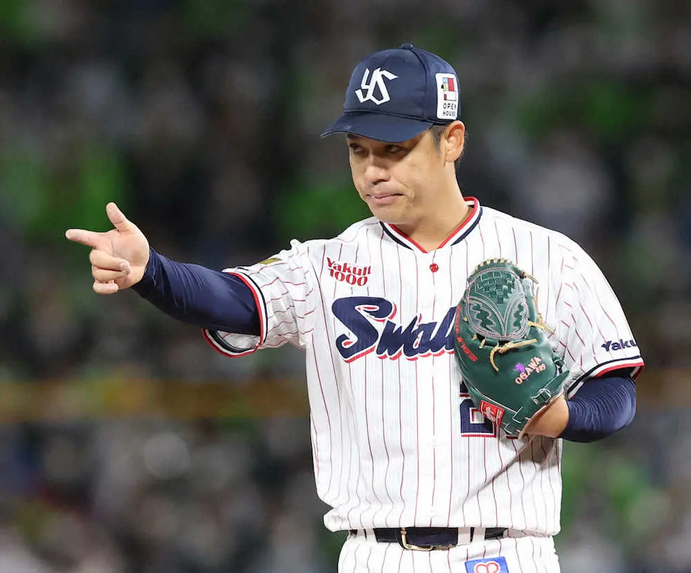 【画像・写真】ヤクルト・小川「大事な初戦」でCS7年ぶり白星　「勝負どころ」2回無死二塁で原口と息詰まる13球