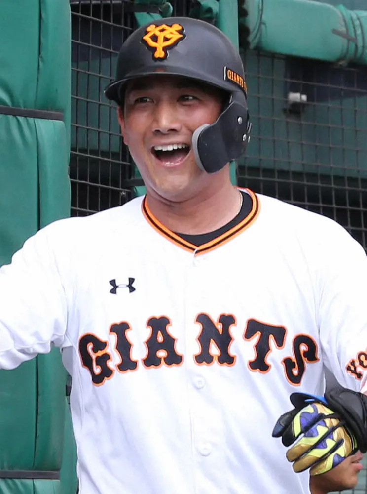 【画像・写真】巨人・小林が紅白戦でマルチ安打「いや、もう振るしかない」