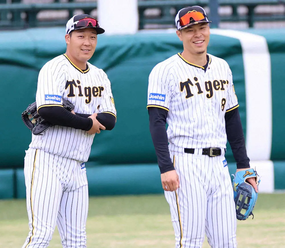 【画像・写真】阪神・岡田新監督　大山、佐藤輝のポジション固定の必要性を明言「2人がクリーンアップを打たないと」