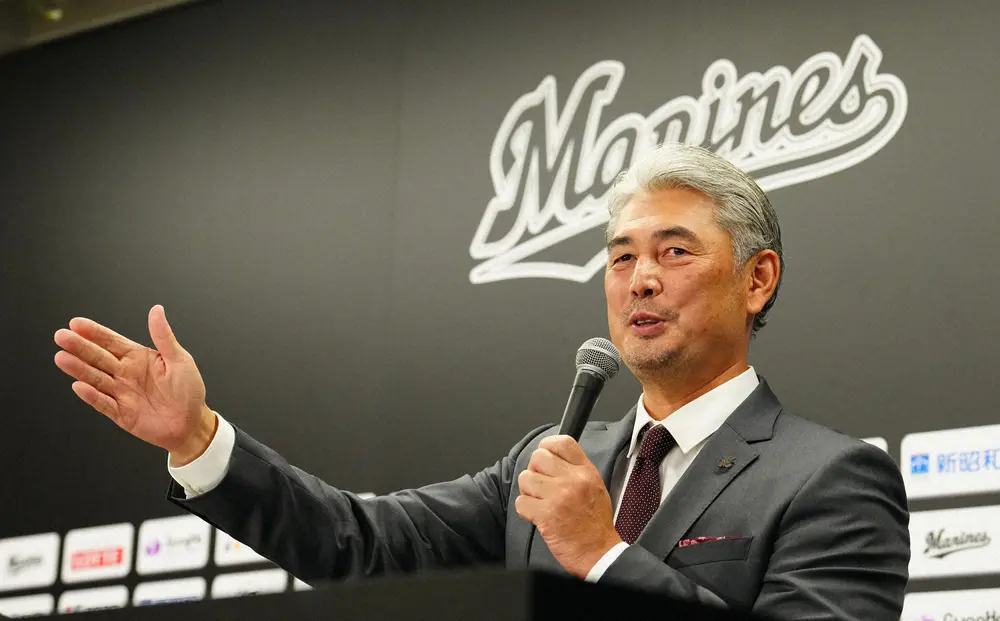 【画像・写真】ロッテ・吉井新監督「ケツの穴が…」　22日実戦で背番「21」披露