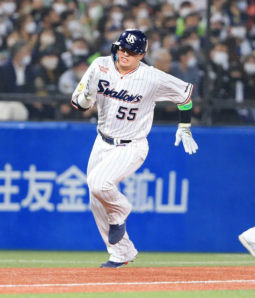 【画像・写真】ヤクルト村上「追加点を取ることができて良かった」　3冠王の意地！日本シリーズ“2年連続”初戦弾