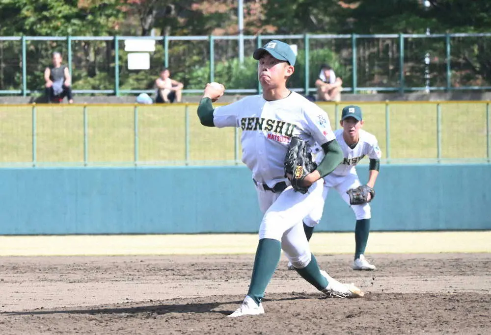 【画像・写真】専大松戸に「深沢鳳介2世」　サイド右腕・青野流果がバースデー完封　