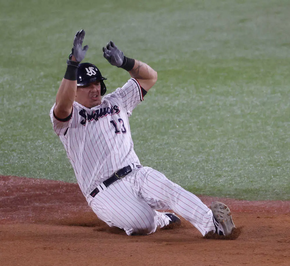 【画像・写真】塩見さんゴメンナサイ？　絶好調のオスナ、この日も安打＆好走塁で打率10割続く　MVP争いリード