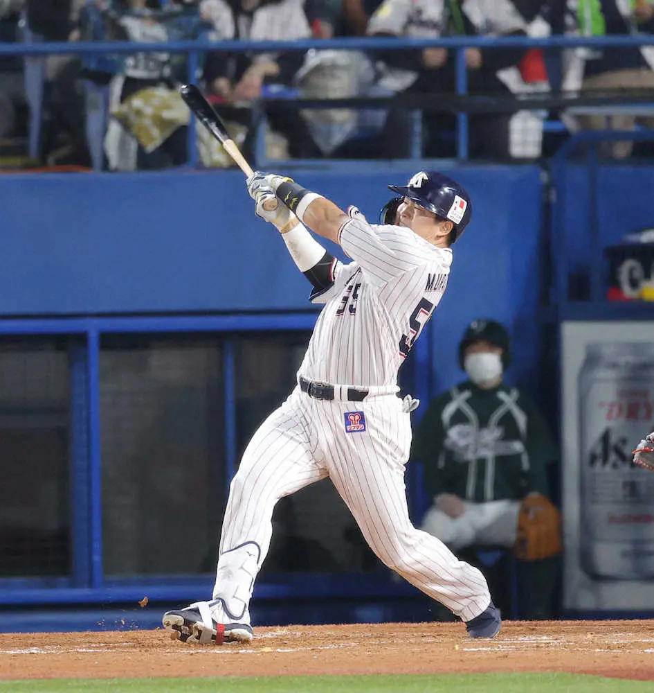 【画像・写真】同じ轍は踏まない！ヤクルト村上、第2打席で好機広げる右前打　バット折られた第1打席と同じコースも