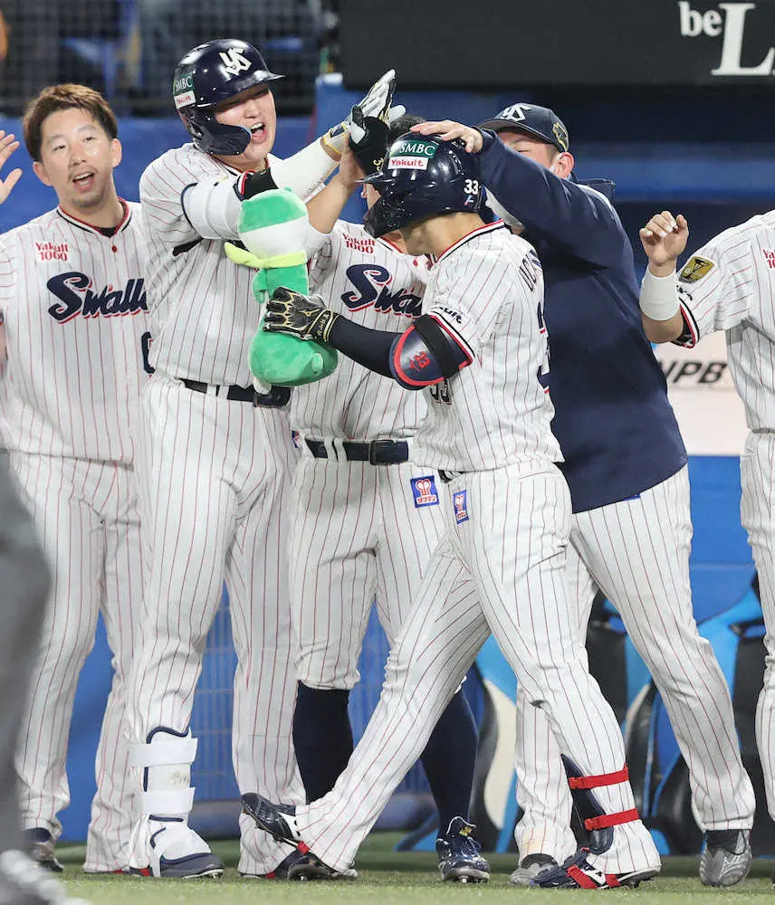 【画像・写真】今年も面白い！ヤクルト劇的同点もドロー　神宮での日本シリーズ引き分け決着はなんと60年ぶり！