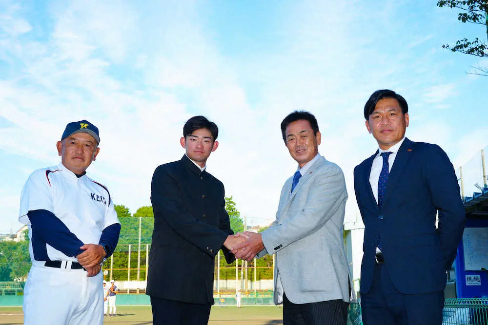 【画像・写真】巨人2位指名、慶大・萩尾 NEXT「すごかもん」ヤクルト・村上に続くぞ！！熊本出身スラッガー