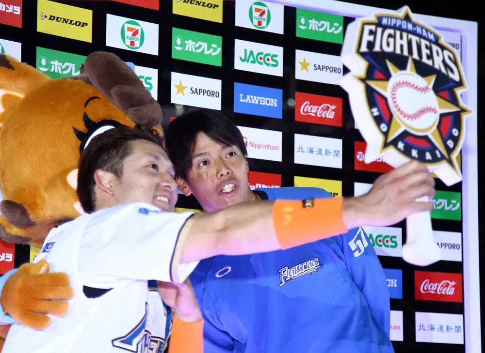 【画像・写真】【杉谷拳士の名場面】“スギノール”誕生！史上19人目の左右両打席本塁打　でもベンチでは…