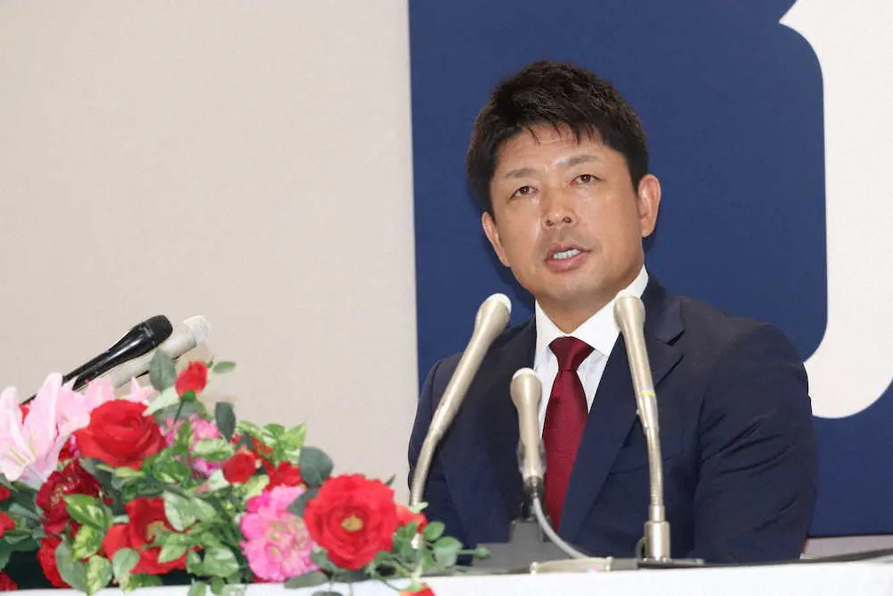 【画像・写真】広島・石原1軍バッテリーコーチ苦笑い　盟友・新井監督からの就任要請は…受諾するかの「選択権なかった」