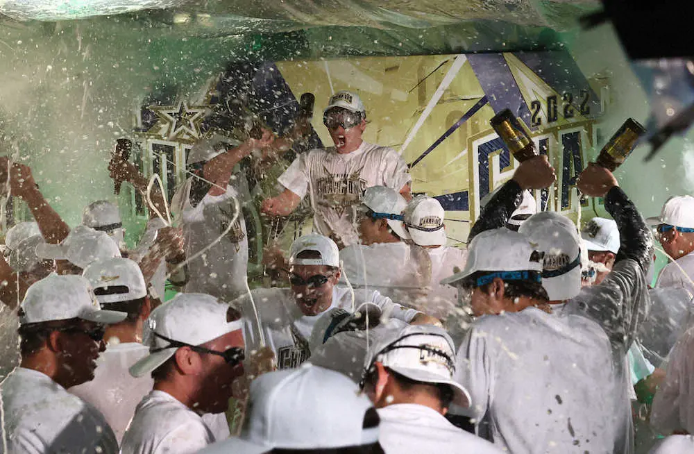 【画像・写真】日本一オリックス・吉田正がメジャー挑戦へ！球団にポスティング直訴の意向　容認されるか交渉に