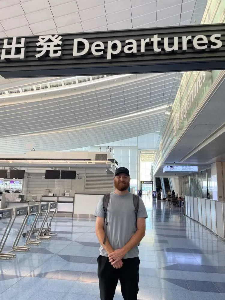 【画像・写真】ヤクルト　助っ人のサイスニード、マクガフが米国に帰国　マクガフ「ファンの皆さんには感謝」