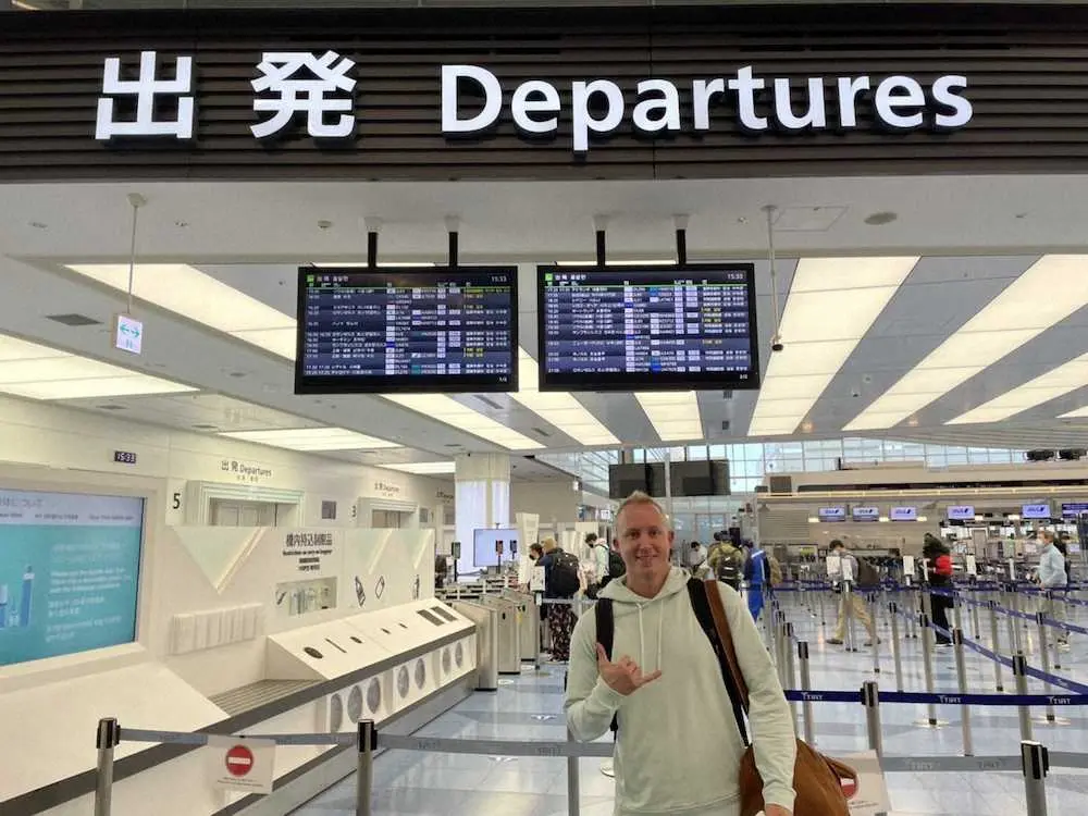 【画像・写真】ヤクルト・マクガフ「来年こそ日本一」悔しさ胸に米国へ　同じく出国のサイスニードとともに残留見込み