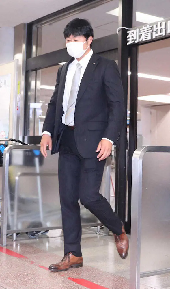 【画像・写真】阪神・安藤投手コーチ　秋季C“投げ込み指令”「浜地と将司以外は毎日ブルペン」