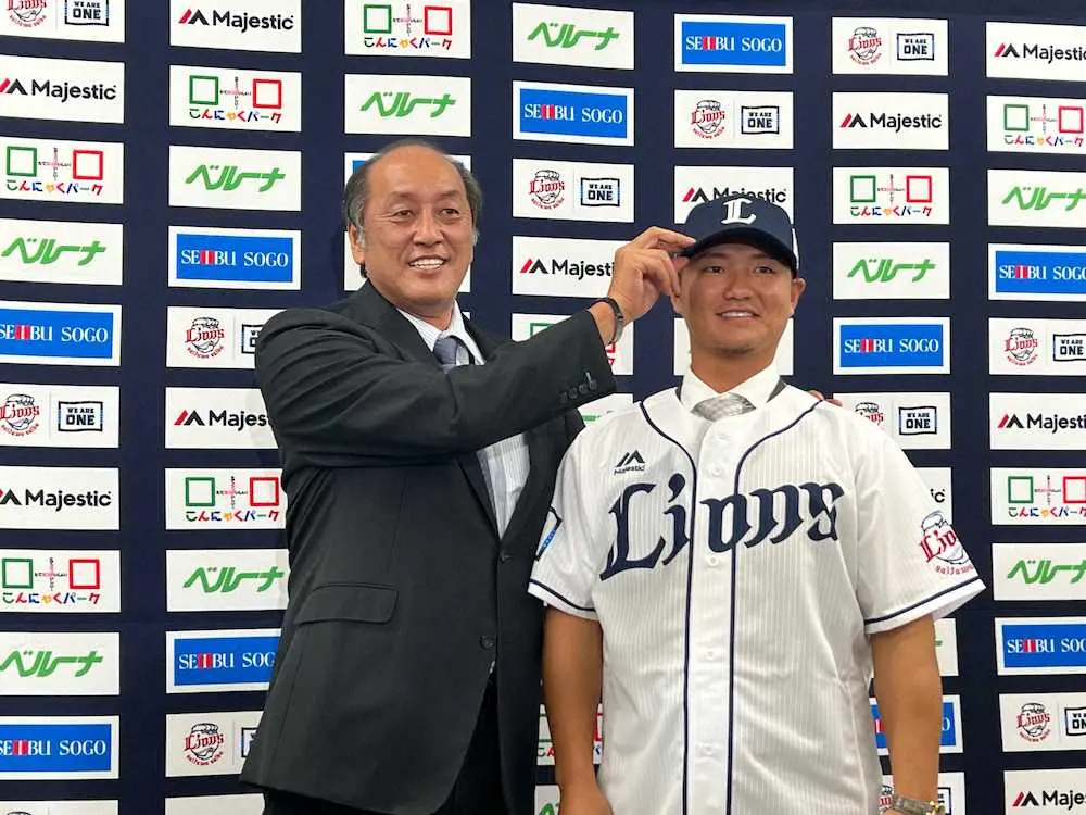 【画像・写真】日本ハムから西武にトレード移籍の佐藤龍　入団会見「“ペッパー師匠”は置いてきた。フルスイングで」