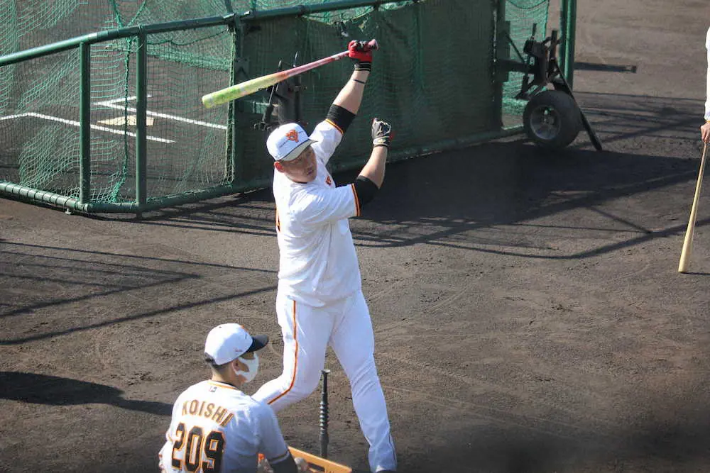 【画像・写真】巨人・中田が長野の加入歓迎「チームが違う時からかわいがってもらっていた」「いろんな話聞きたい」