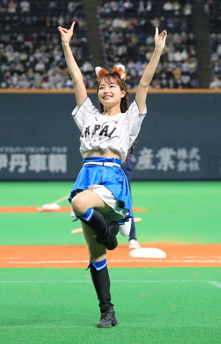 【画像・写真】きつねダンスが侍の試合でも披露　注目を集めたのはオーストラリアファン！？