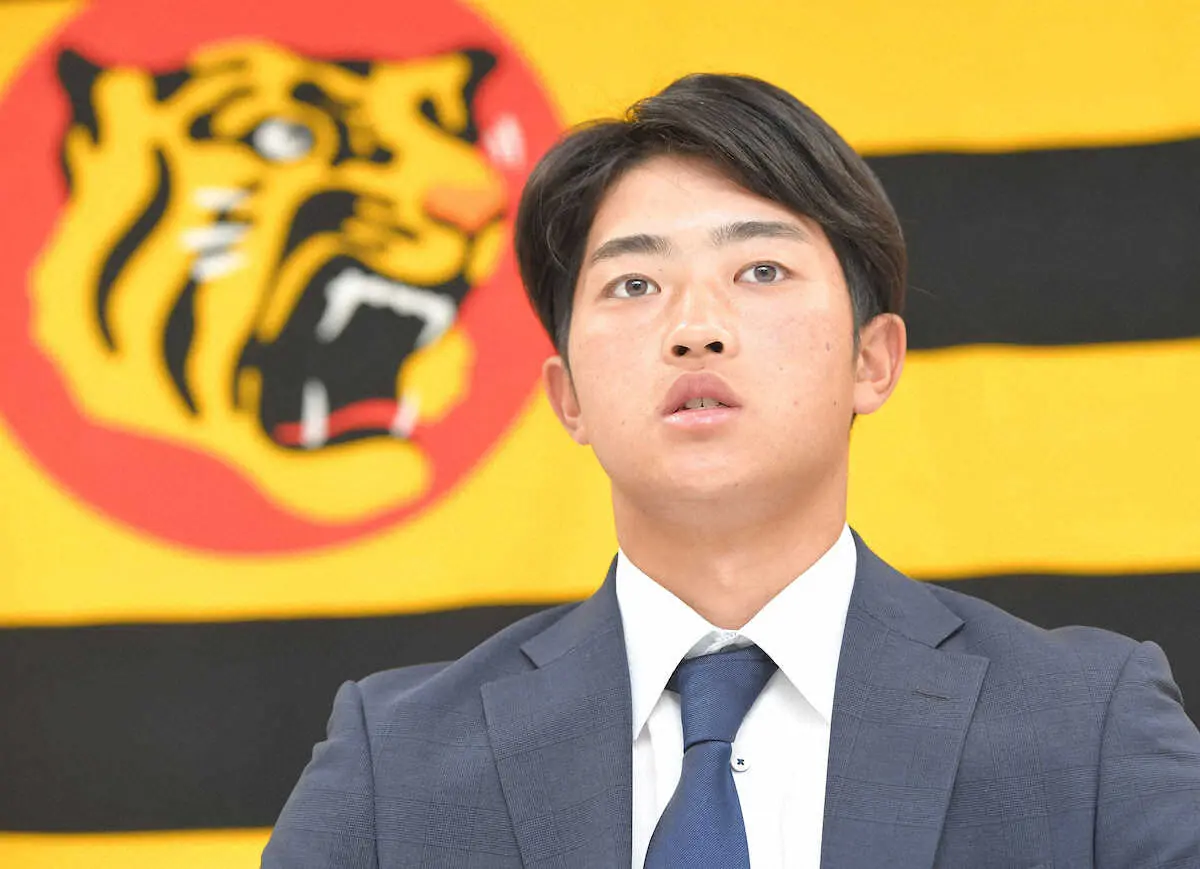 【画像・写真】阪神ドラフト7位・中川勇斗が現状維持の460万でサイン　3年目・藤田健斗も現状維持の500万円で更改