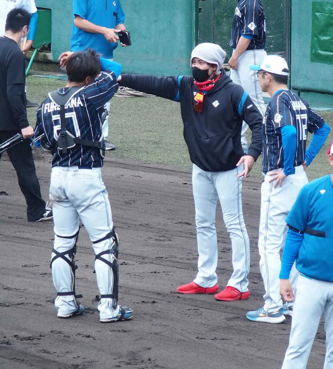 【画像・写真】日本ハム31年ぶりの攻勢　今オフ早くも3件目トレード！石川亮←→オリックス・斎藤綱記成立