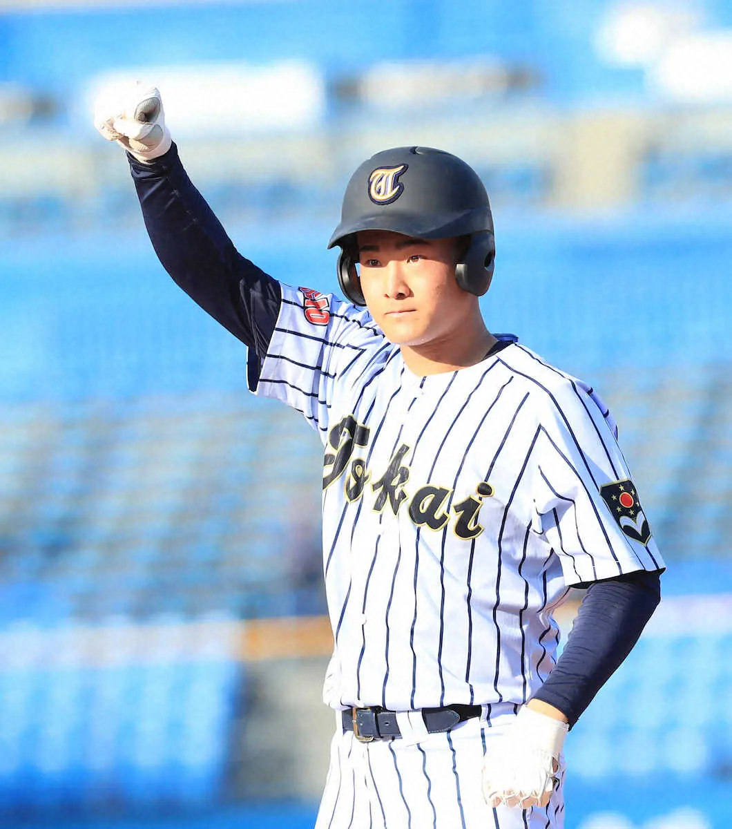 【画像・写真】東海大菅生の1メートル90の右腕・日当が完投勝利で日大三下す　若林監督は「ダチョウ並み」と連投期待