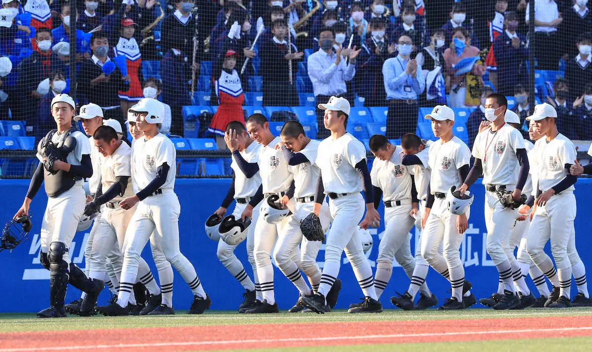 【画像・写真】日大三が準決勝敗退　65歳の小倉全由監督は今後の指導に「どうなるか見ていてください」