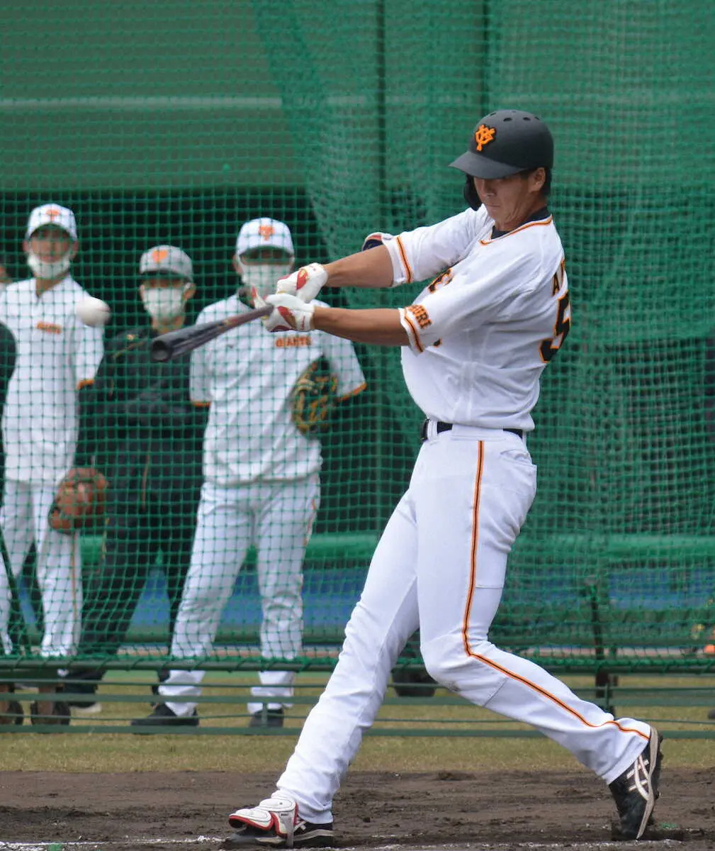 【画像・写真】巨人・秋広がシート打撃で2安打「取り組んでいることの形」