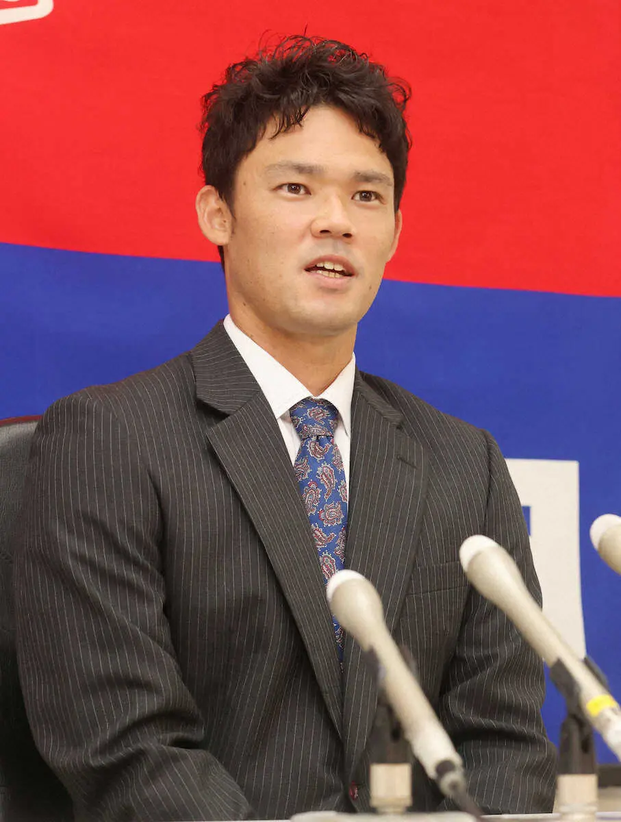 【画像・写真】中日・福谷　700万円ダウンで更改「ふがいないを通り越したようなシーズン」「来年はやり返したい」