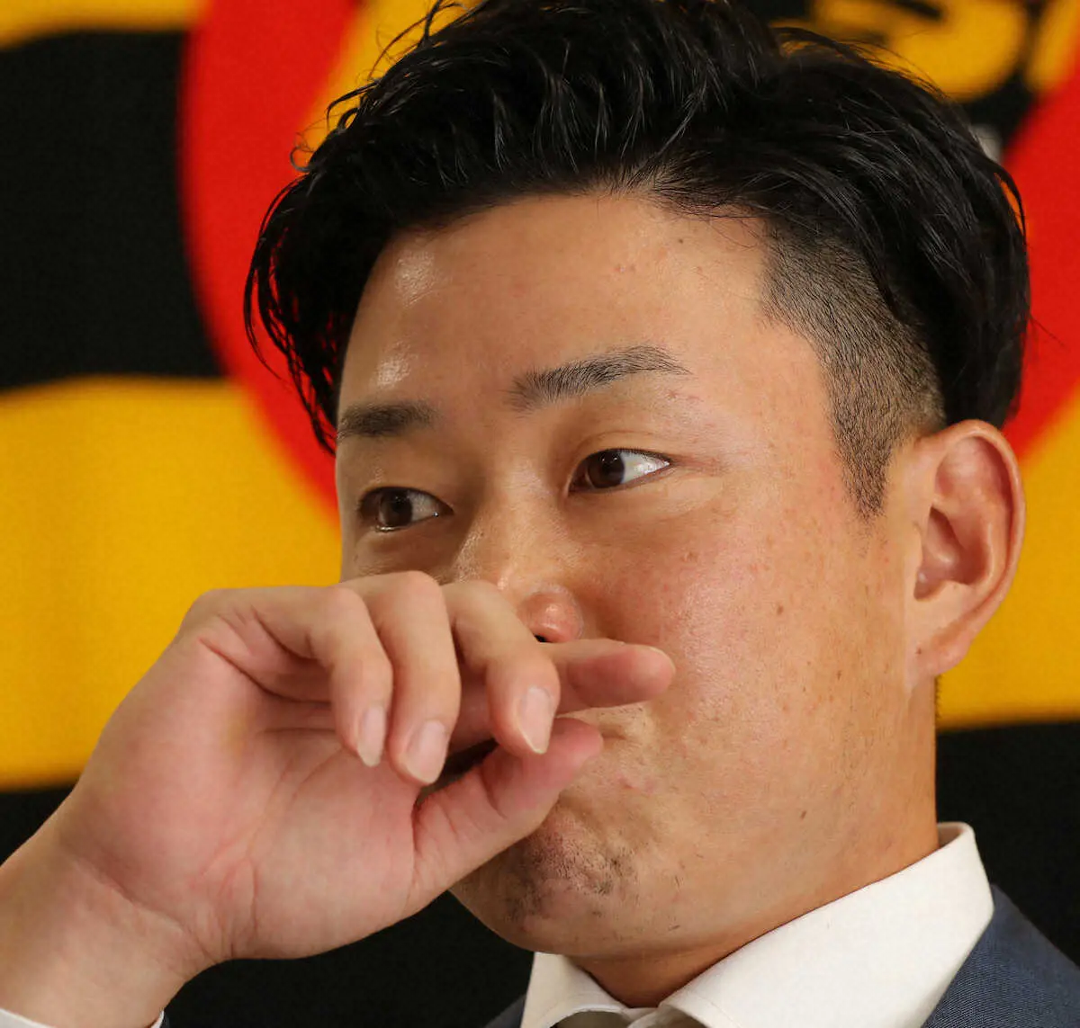 【画像・写真】年俸100万円アップの阪神・糸原　試練の来季へ「いつチャンスが来るか分からないので準備したい」