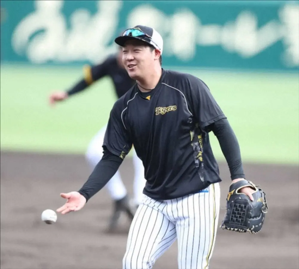 【画像・写真】阪神ファン感MVPは大山「来シーズンは引き続きファンの皆様と熱くともに戦いたい」