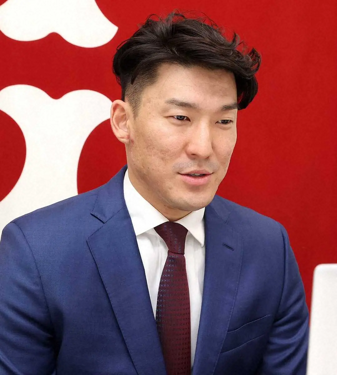 【画像・写真】巨人・梶谷は現状維持の年俸2億円で更改　育成契約から再出発「ジャイアンツのために仕事をしたい」