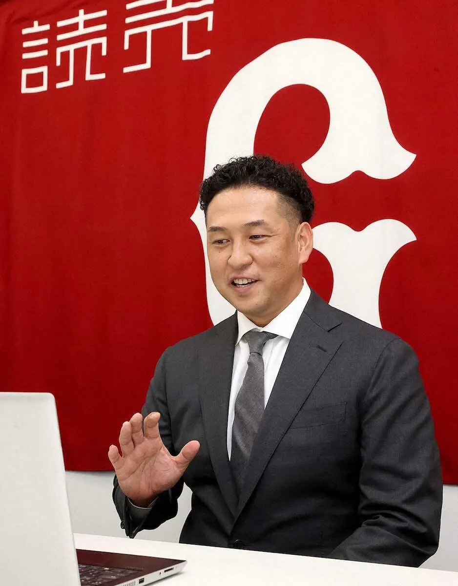 【画像・写真】巨人・中島は200万円減の5000万円でサイン　2000安打へ77本「コツコツ打って貢献するだけ」