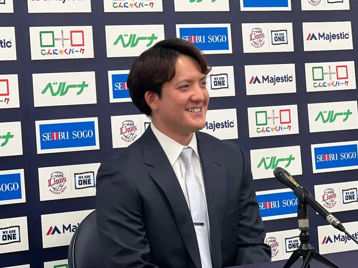 【画像・写真】西武・与座　今季1100万円から来季3300万円に　「次の世代のアンダースローの子たちのためにも」