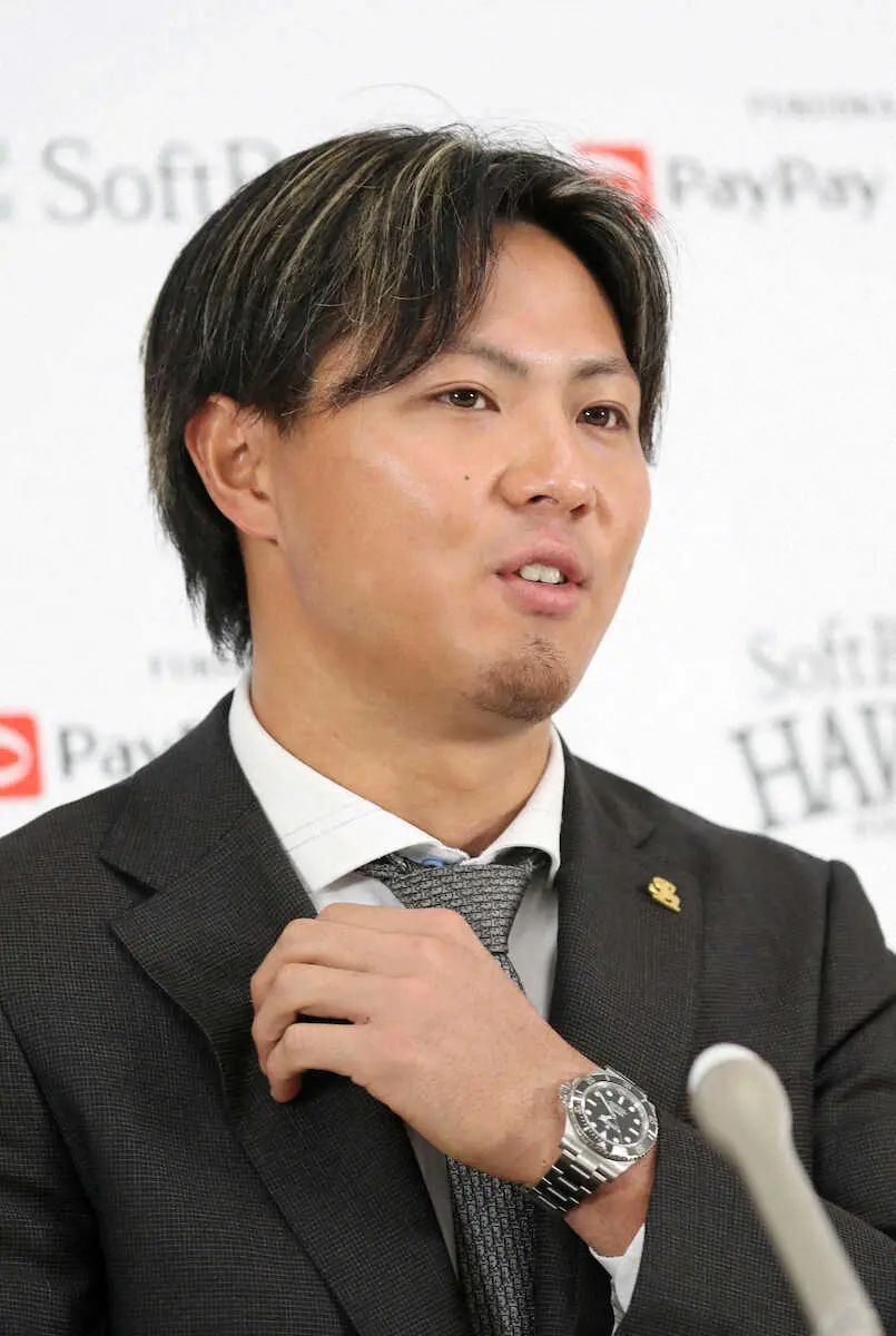 【画像・写真】ソフトB佐藤直は現状維持「打たないと試合に出られない」と打力アップ誓う