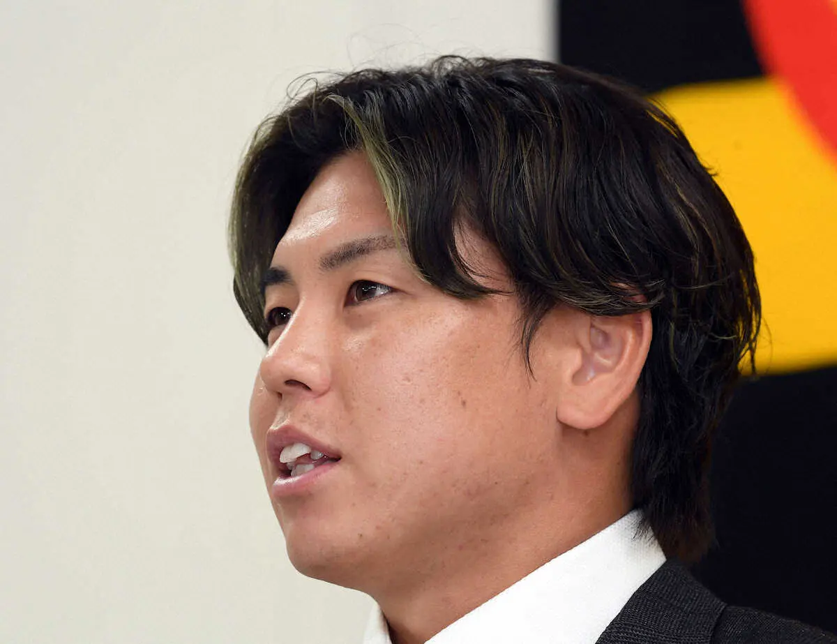 【画像・写真】阪神・梅野、現状維持の1億6000万円で更改　岡田監督の正捕手固定方針に「本当にうれしく思います」