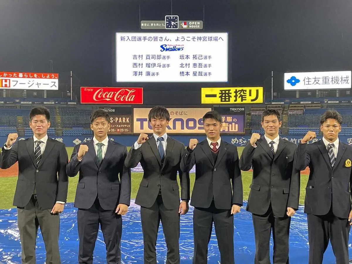 【画像・写真】ヤクルト新人が寮など施設見学　ドラ1・吉村　今度こそ神宮で「いい結果といい成績を」