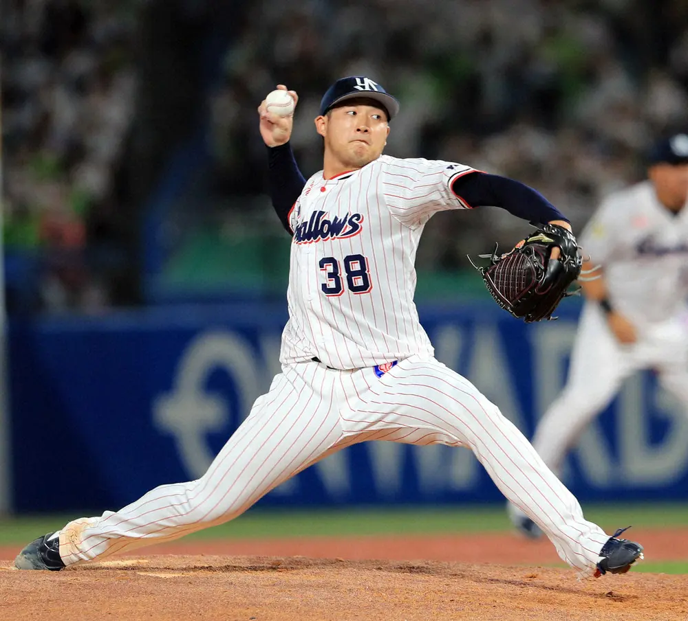 【画像・写真】ヤクルト・梅野雄吾　900万円増の3500万円「投げます！！」