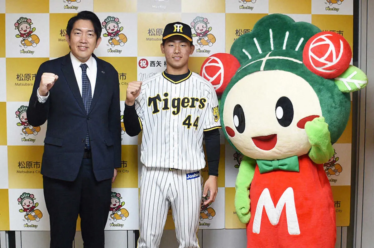 【画像・写真】阪神ドラ5・戸井　地元・松原市役所を表敬訪問「キャンプでしっかりアピールしていきたい」